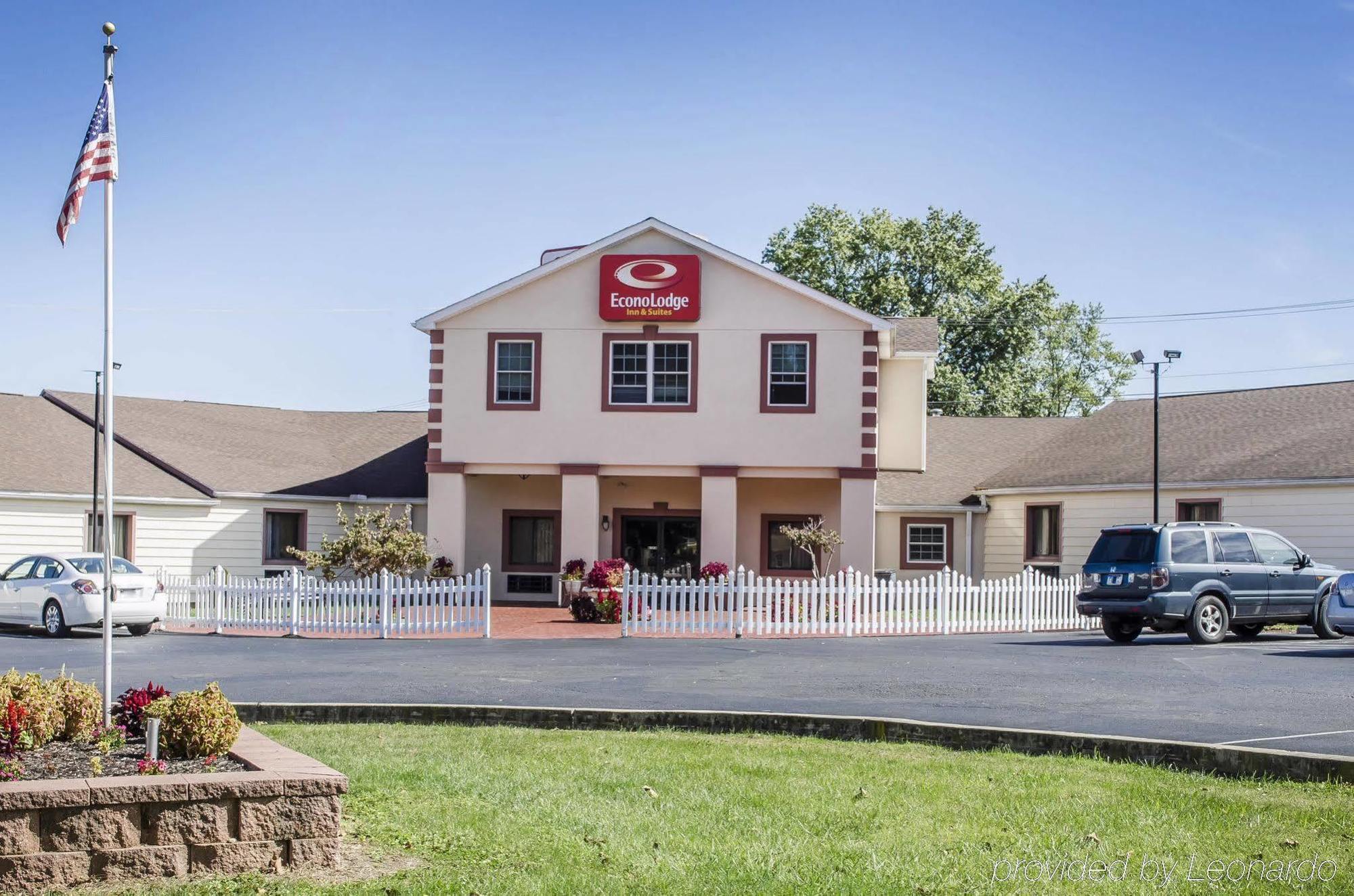 Denver Econo Lodge Inn & Suites מראה חיצוני תמונה